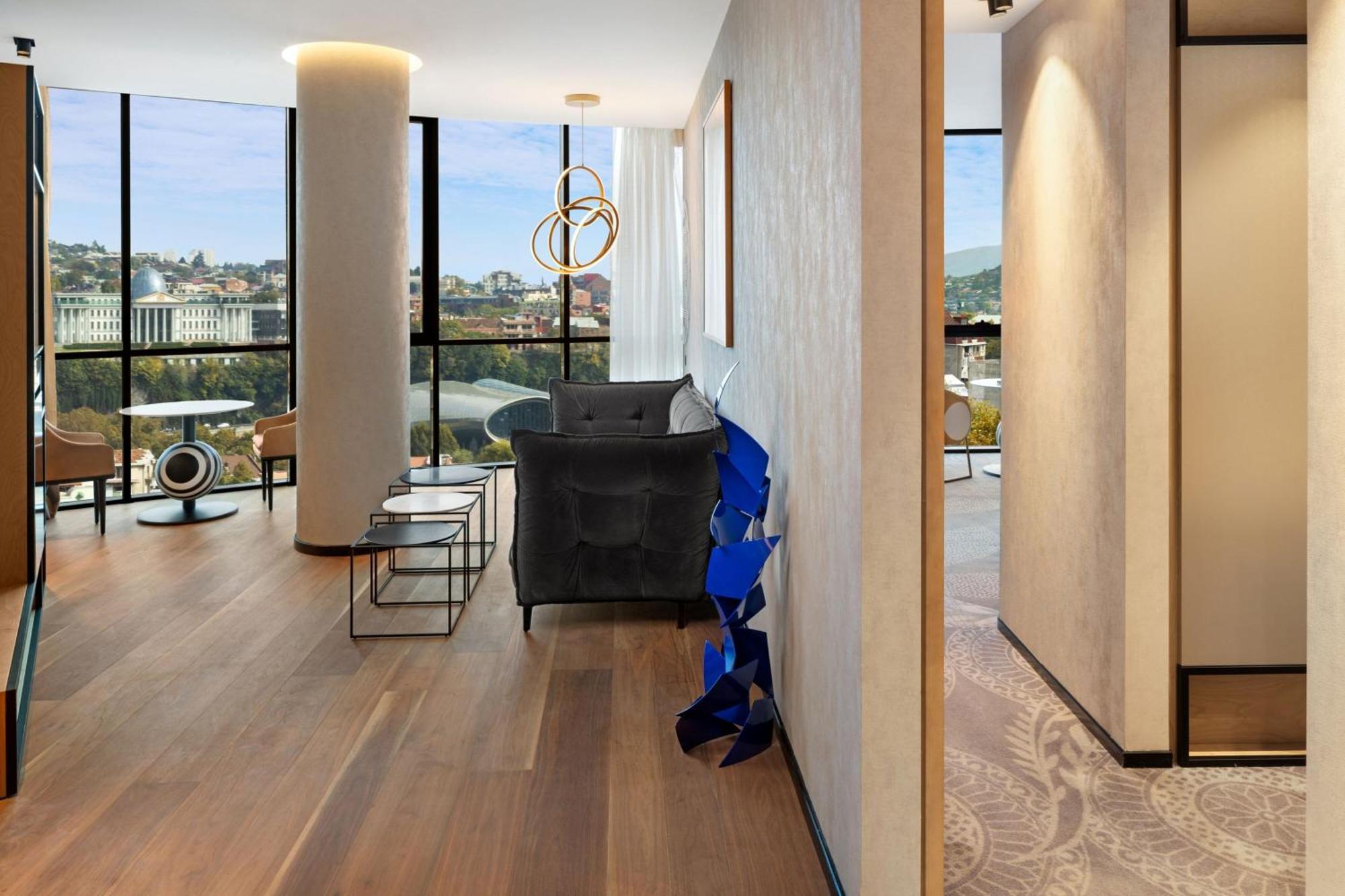 Paragraph Freedom Square, A Luxury Collection Hotel, Tbilisi Ngoại thất bức ảnh
