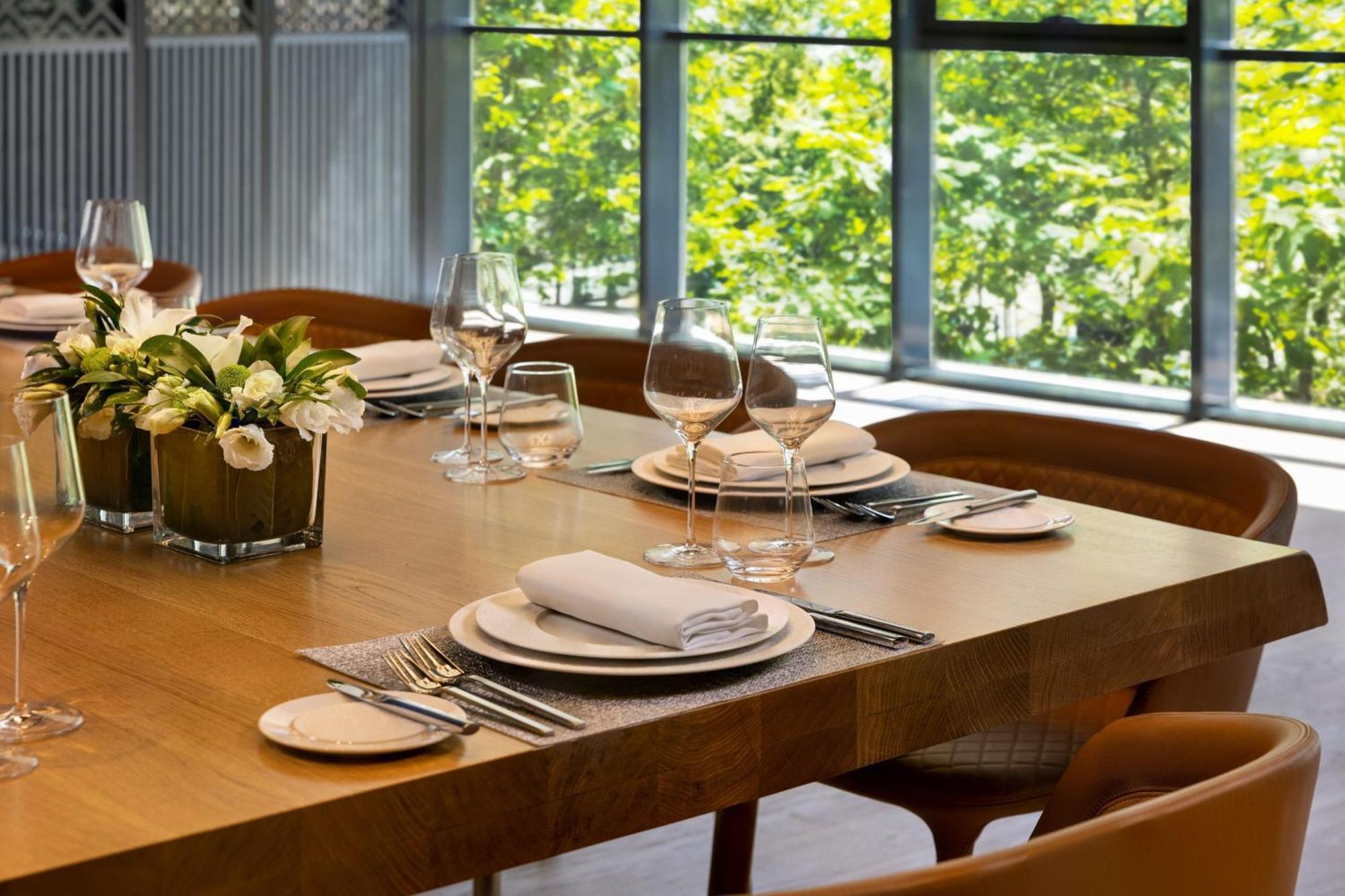 Paragraph Freedom Square, A Luxury Collection Hotel, Tbilisi Ngoại thất bức ảnh